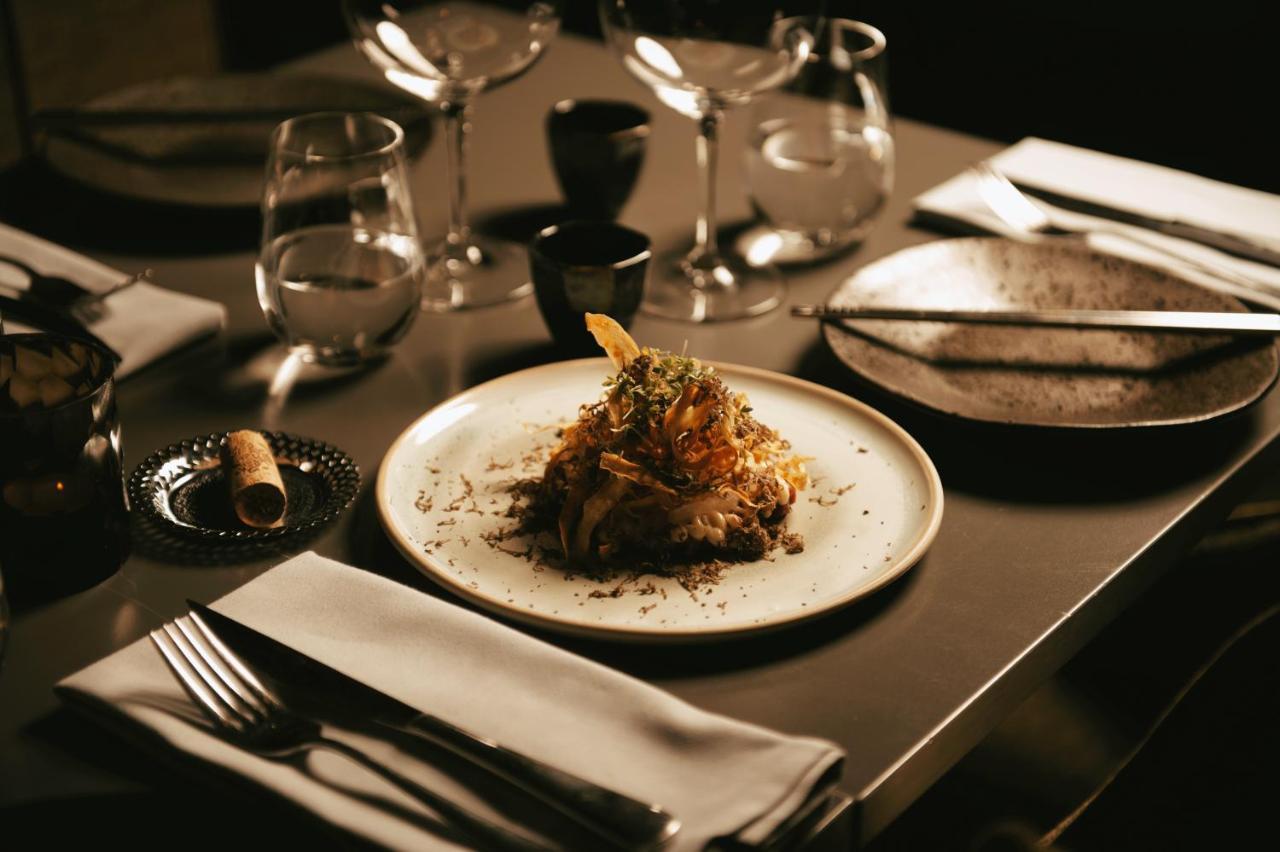 The Lamp & Hotel 4*